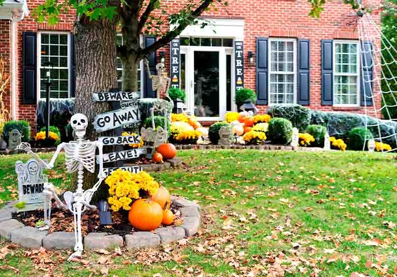 Decoración de Halloween para la fachada